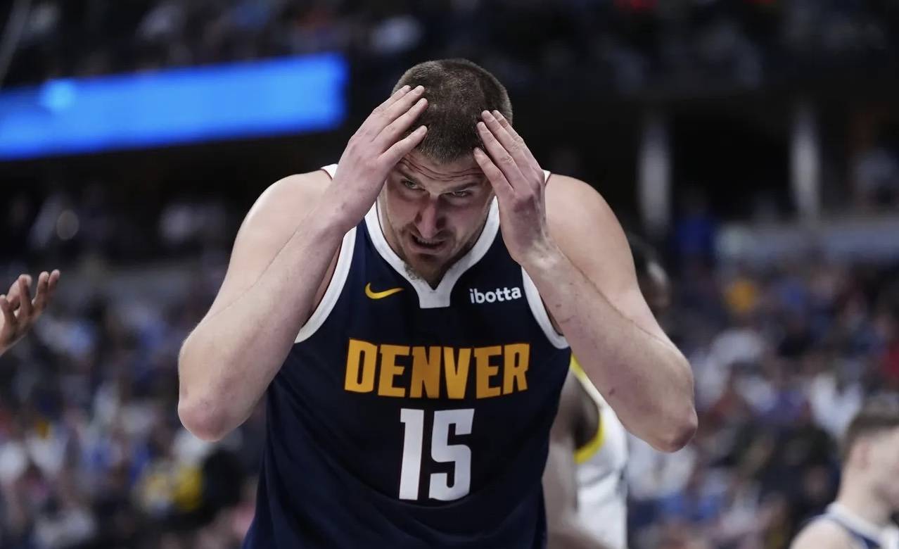 爱游戏-穆古鲁扎遭遇二十持续失利，独行侠教练压力巨大！观众掌声雷动的简单介绍