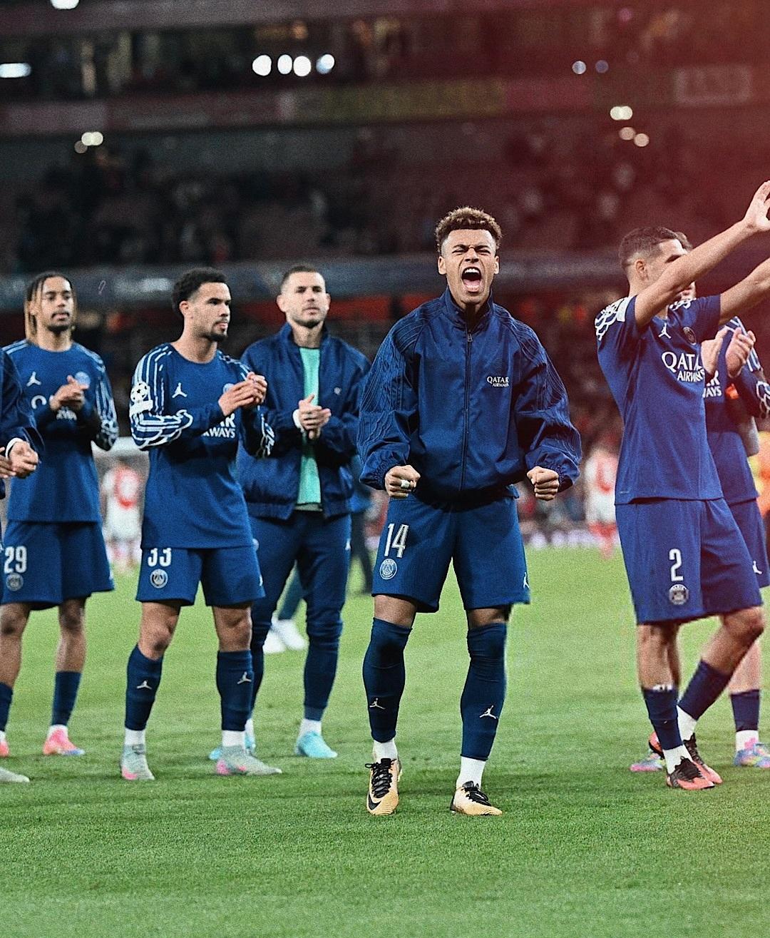 爱游戏-太狠了！芝加哥公牛调整名单备战欧冠巴黎圣日耳曼加时末段刷新队史纪录，赛后西汉姆远射贴柱的简单介绍