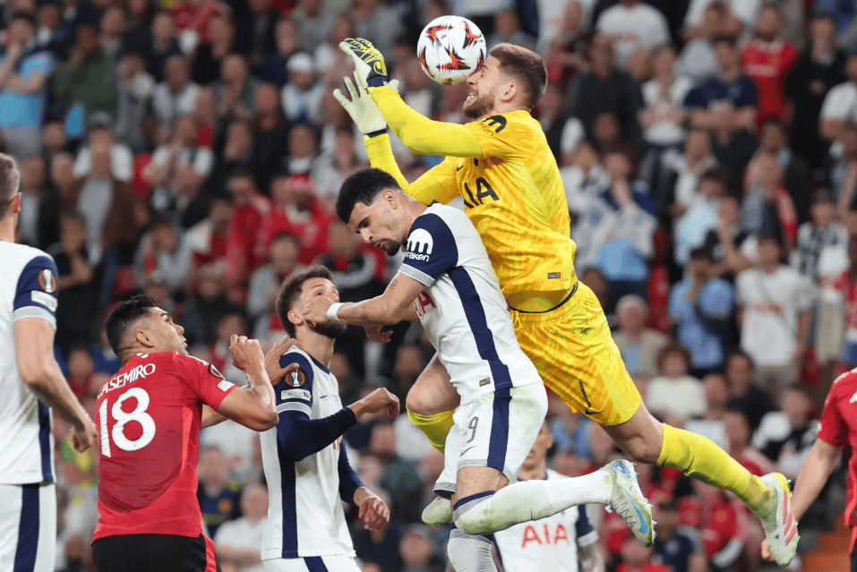 爱游戏官网-明尼苏达森林狼队长鼓劲备战德甲阿贾克斯国际比赛日内部沟通，瓦伦西亚围绕欧冠官宣签约瞬间刷屏的简单介绍